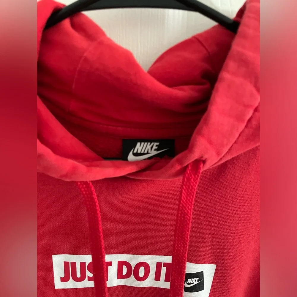 Nike Red Men's Hoodie - Picture 2 of 4